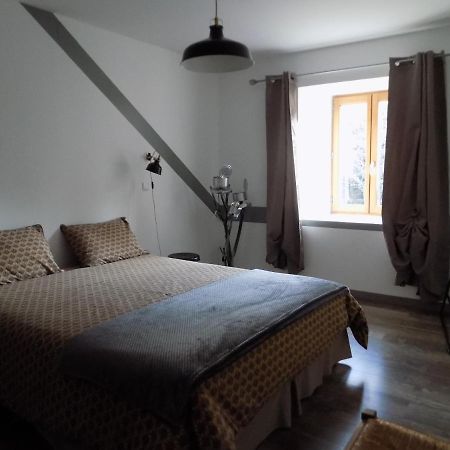Au Vieux Four Bed & Breakfast Ambert Exterior foto